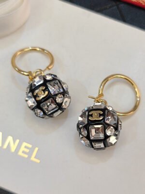 18K CC Round Crystals Earrings