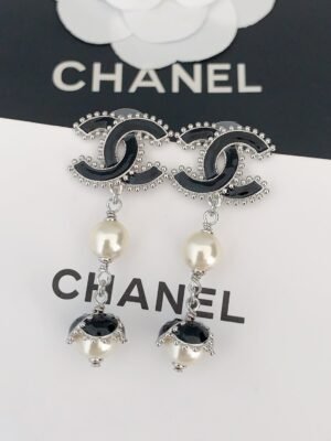 18K CC Pearl Crystals Earrings
