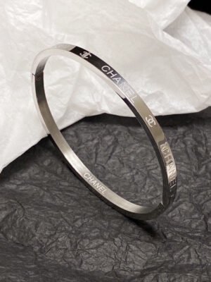 18K CC White Gold Bracelet