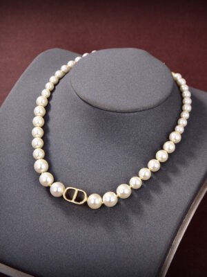 18K CD Pearls Necklace