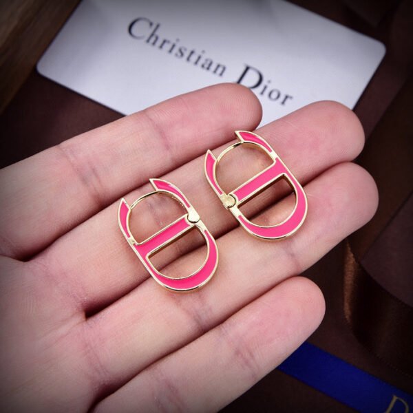18K CD 30 Montaigne Rani Pink Earrings