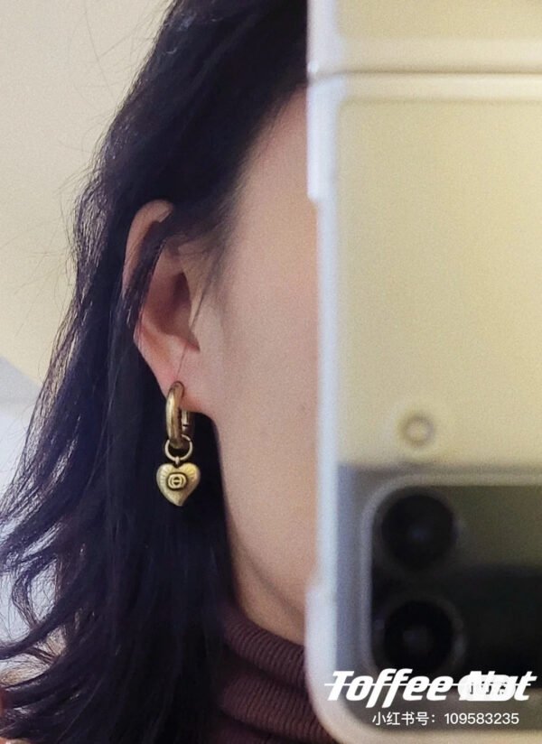 18K Double G Vintage Peach Heart Earrings