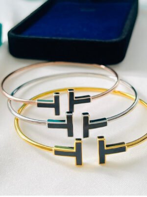 18K T Black Bracelet