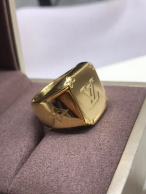 18K Louis Monogram Signet Ring