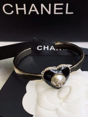 18K CC Heart Cuff Bracelet