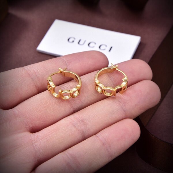 18K Double G Script Earrings
