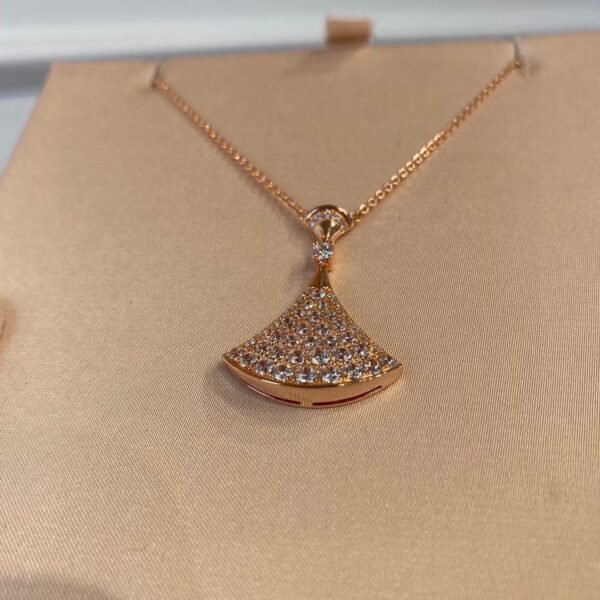 18K BV Divas' Dream Pav¨¦ Diamond Necklace