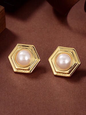 18k Triomphe Pearl Earrings