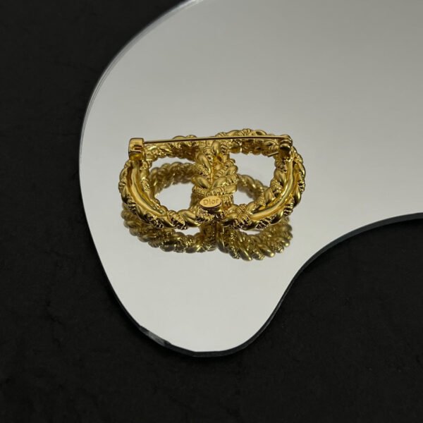 18K CD Revolution Brooch
