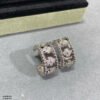 18K White Gold Perl¨¦e Clovers Hoop Earrings