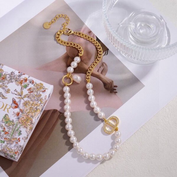18K CD 30 Montaigne Pearls Necklace