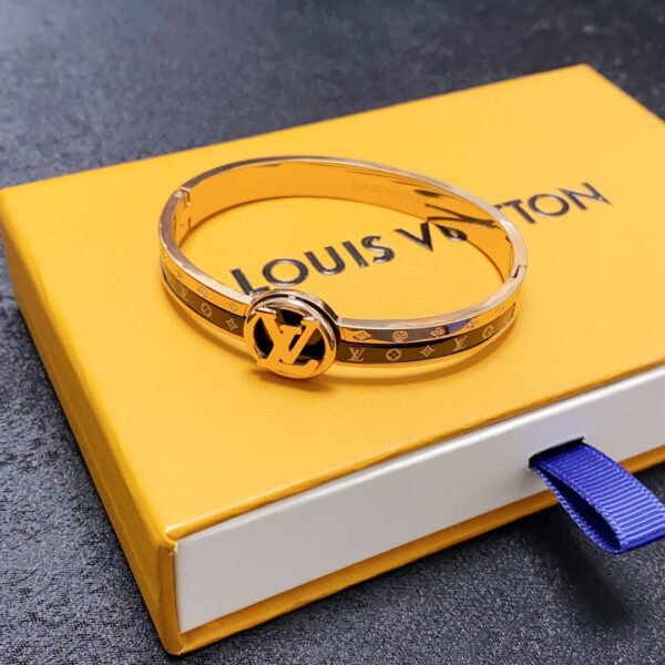 18K Louis Vintage Bracelet