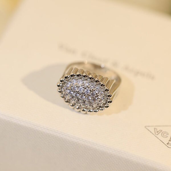 18K Perl¨¦e Diamond Ring