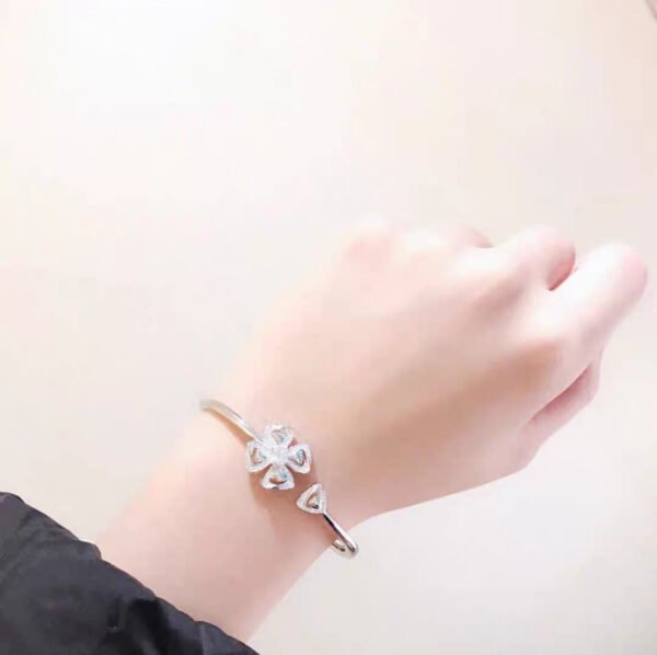 18K Fiorever Diamonds Bracelet