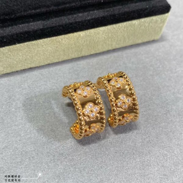 18K Rose Gold Perl¨¦e Clovers Hoop Earrings