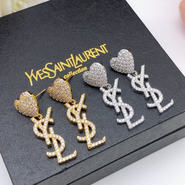 18K Saint Heart Diamonds Earrings