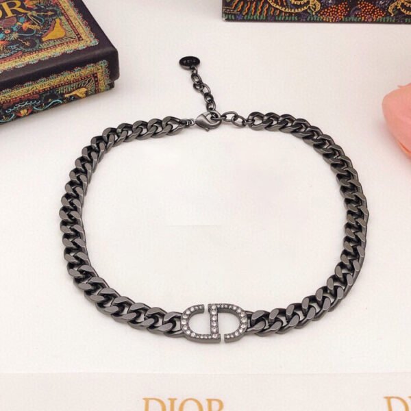 18K CD 30 Montaigne Black Necklace