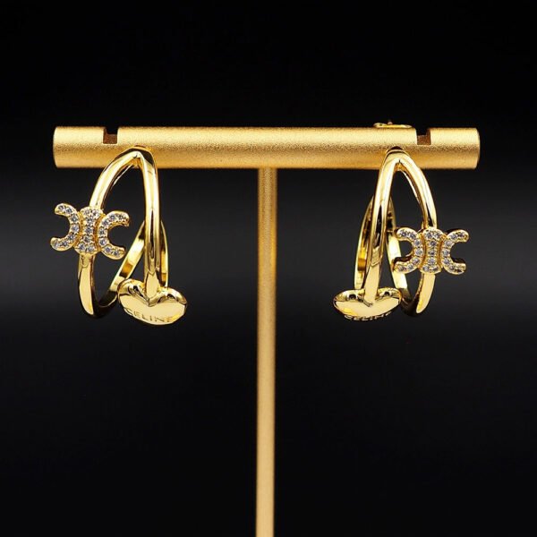 18K Triomphe Heart Earrings