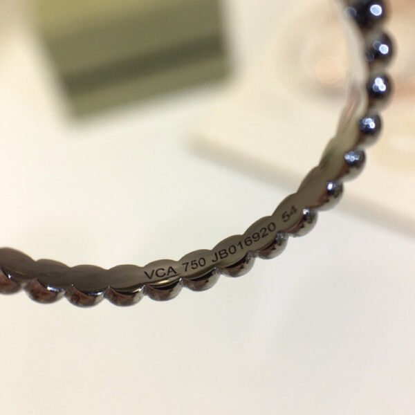 18K White Gold Perl¨¦e Bracelet