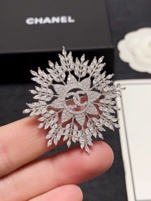 18K CC Flower Crystal Brooch