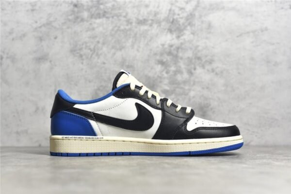 JORDAN 1 LOW x TRAVIS SCOTT FRAGMENT