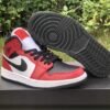 JORDAN 1 MID x CHICAGO BLACK TOE