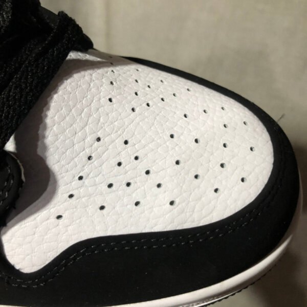 jordan-1-mid-x-shattered-backboard-747891 JORDAN 1 MID x SHATTERED BACKBOARD