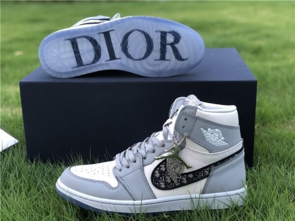 jordan-1-retro-high-x-dior-778755 JORDAN 1 RETRO HIGH x DIOR