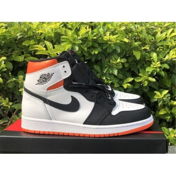 jordan-1-retro-high-x-electro-orange-454381 JORDAN 1 RETRO HIGH x ELECTRO ORANGE