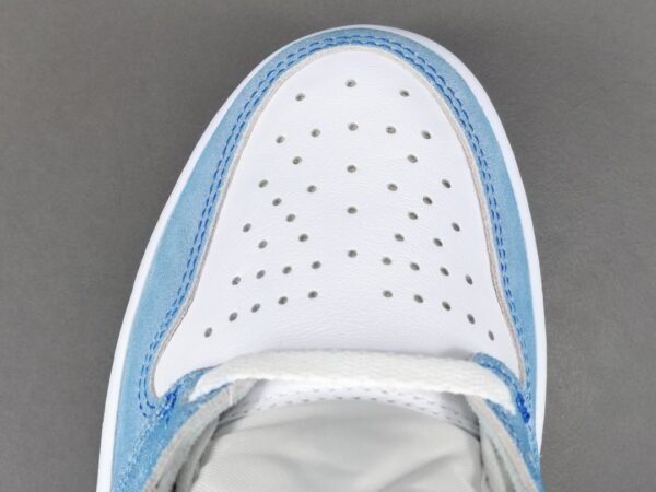 JORDAN 1 RETRO HIGH x HYPER ROYALE SMOKE GREY