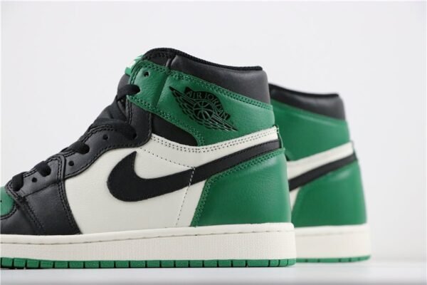 jordan-1-retro-high-x-pine-green-636769 JORDAN 1 RETRO HIGH x PINE GREEN
