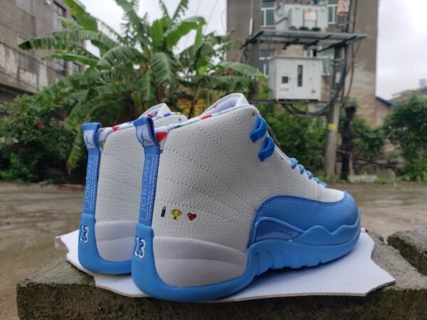 jordan-12-retro-x-emoji-688714 JORDAN 12 RETRO x EMOJI