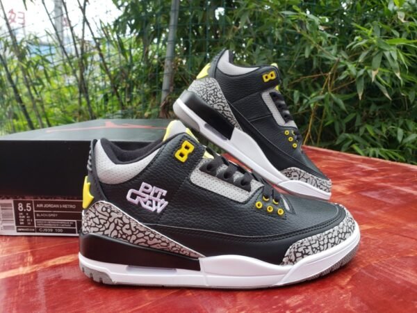 jordan-3-retro-x-oregon-ducks-pit-crew-692789 JORDAN 3 RETRO x OREGON DUCKS PIT CREW