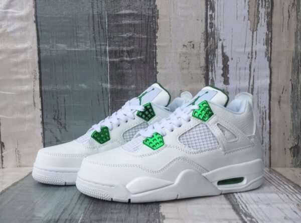 jordan-4-x-metallic-green-326605 JORDAN 4 x METALLIC GREEN