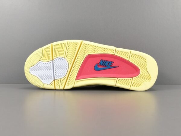 jordan-4-x-union-guava-ice-455533 JORDAN 4 x UNION GUAVA ICE