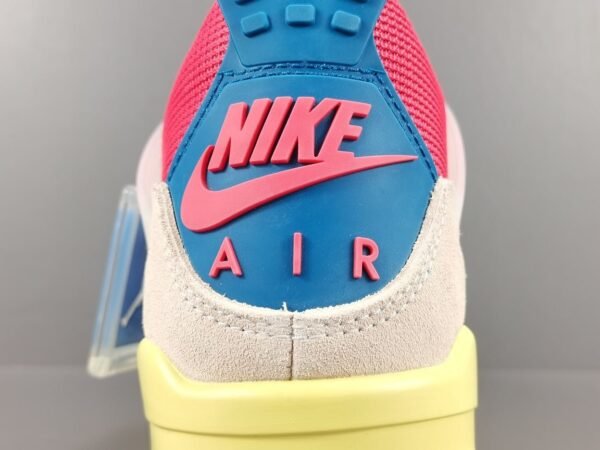 jordan-4-x-union-guava-ice-630179 JORDAN 4 x UNION GUAVA ICE