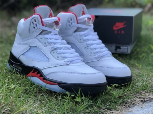 JORDAN 5 RETRO x FIRE RED SILVER TONGUE