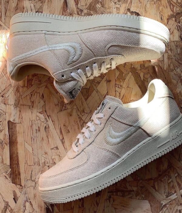 NIKE AIR FORCE 1 x STUSSY FOSSIL