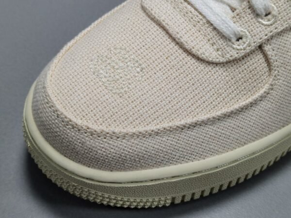 NIKE AIR FORCE 1 x STUSSY FOSSIL