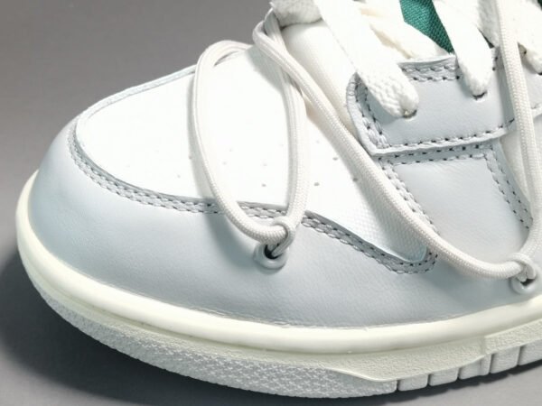 nike-dunk-x-off-white-lot-42-236985 NIKE DUNK x OFF-WHITE LOT 42