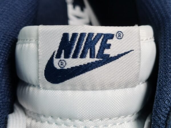 nike-dunk-x-vintage-navy-577899 NIKE DUNK x VINTAGE NAVY