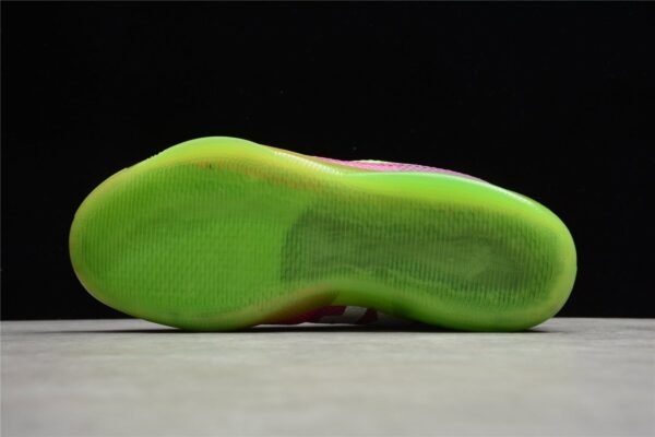 NIKE KOBE 11 EM LOW x MAMBACURIAL