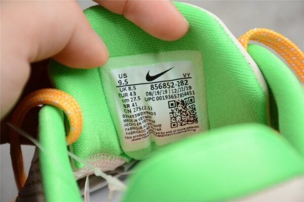 nike-kobe-11-x-peach-jam-pe-877898 NIKE KOBE 11 x PEACH JAM PE