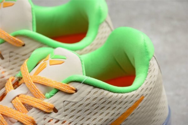 nike-kobe-11-x-peach-jam-pe-895248 NIKE KOBE 11 x PEACH JAM PE