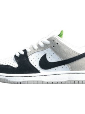 NIKE SB DUNK x CHLOROPHYLL
