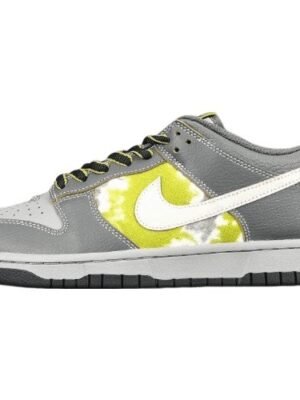 NIKE SB DUNK x HUF (FRIENDS AND FAMILY)