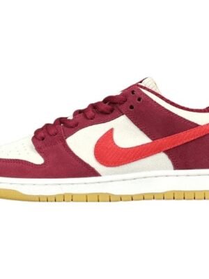 NIKE SB DUNK x SKATE LIKE A GIRL