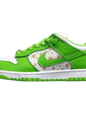 NIKE SB DUNK x SUPREME STARS MEAN GREEN